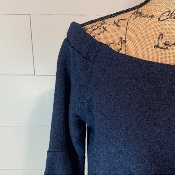 Banana Republic Wool Blend Off Shoulder Bell Sleeve Wool Top - Large - Picture 4 of 9